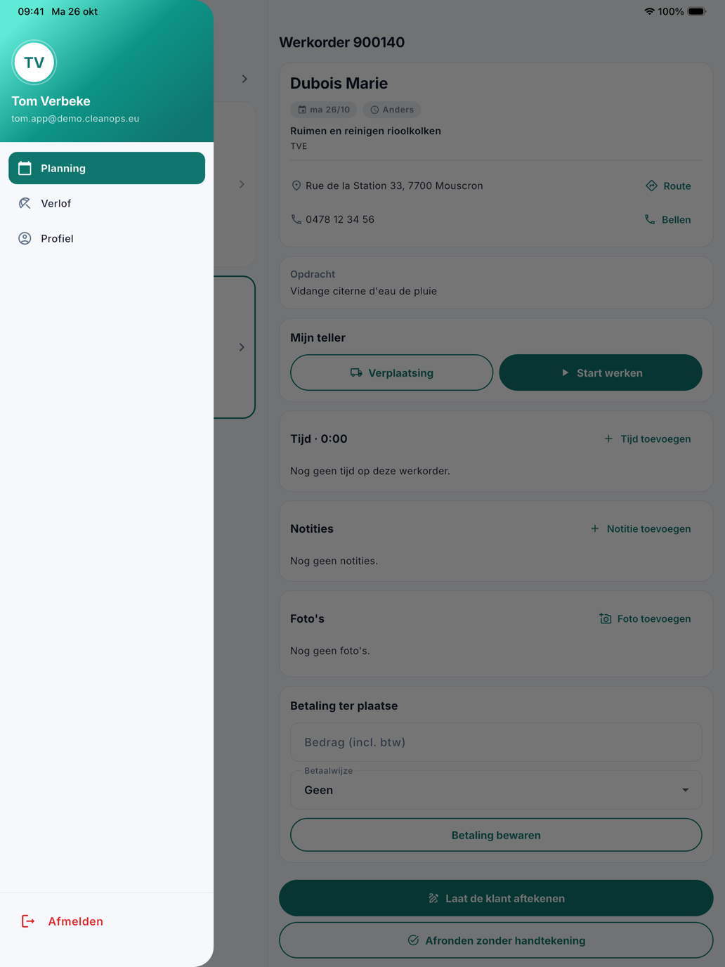 Het menu Het menu van de app op een tablet: bovenaan Tom Verbeke met zijn e-mailadres, daaronder Planning, Verlof en Profiel, en onderaan Afmelden