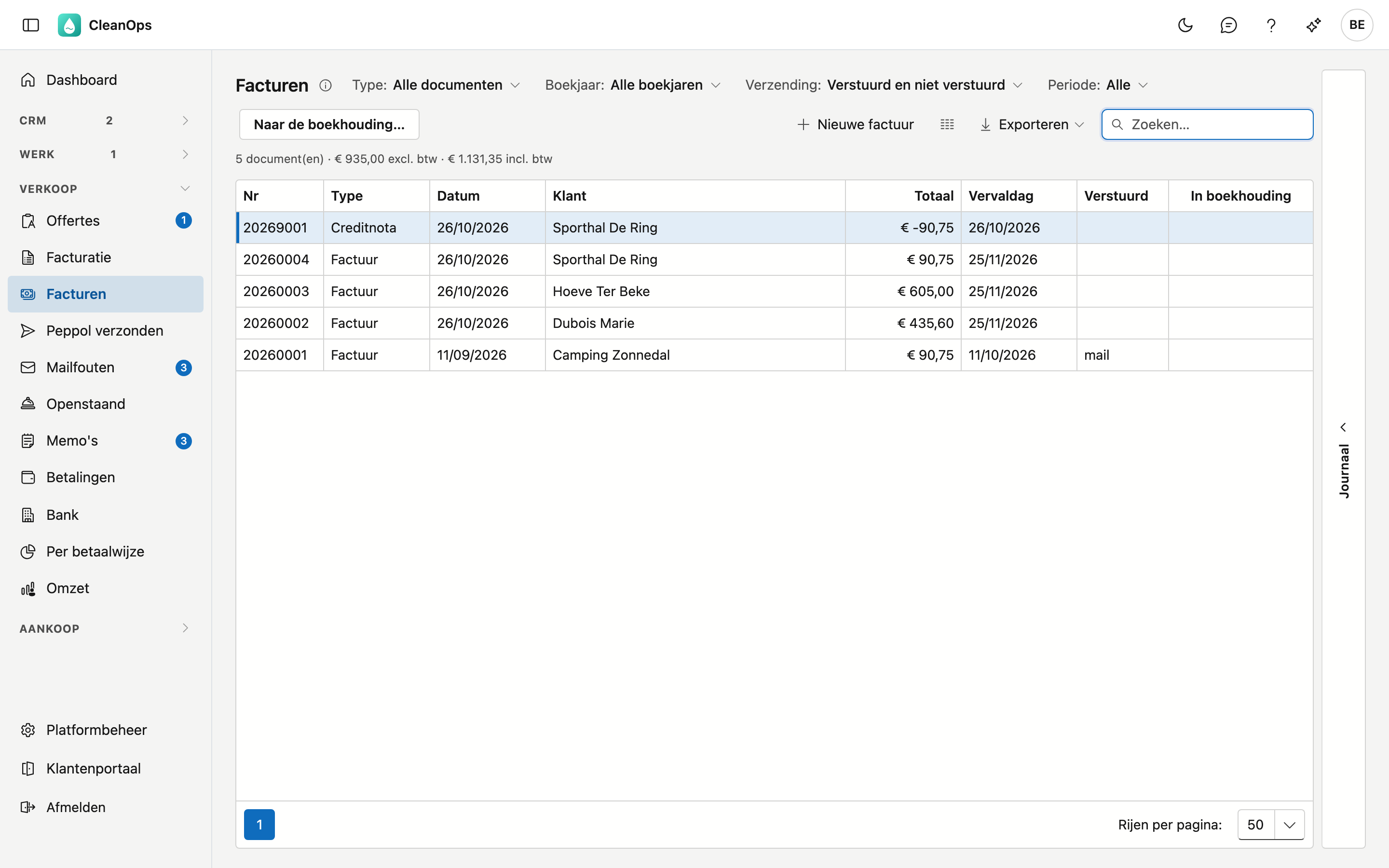 Facturen De lijst Facturen van de demo met facturen en een creditnota, de filters Type en Boekjaar, de knop Nieuwe factuur, de knop Naar de boekhouding en de kolommen Verstuurd en In boekhouding